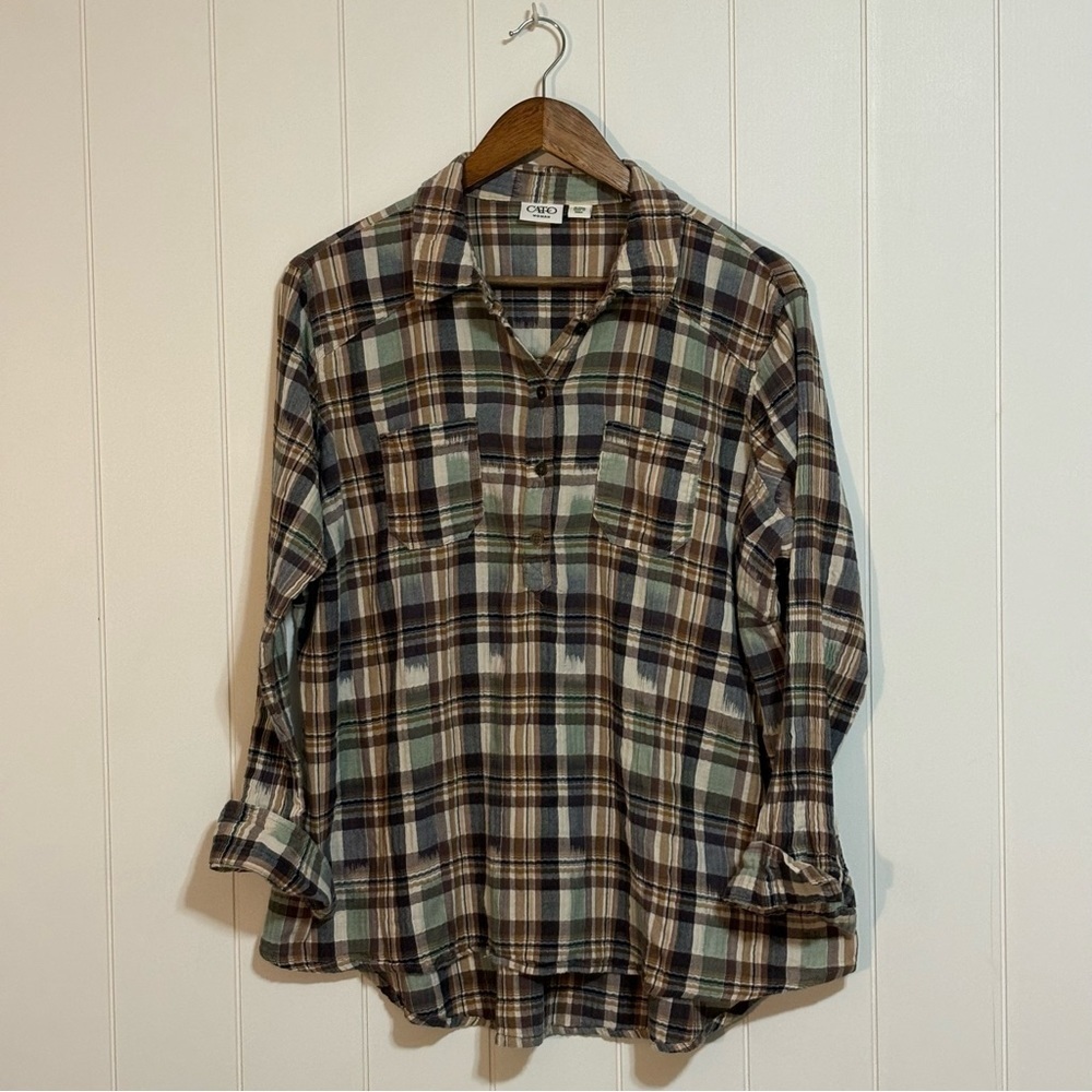Cato Woman Plaid Pullover Top size 18/20W